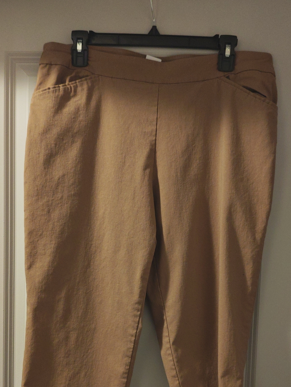 Time and Tru Women's Capris